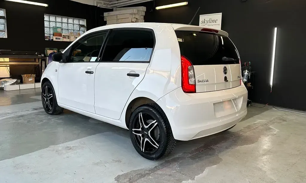 Gebraucht Skoda Citigo Cool Edition 60 PS (44 kW) 2016 Weiß Kleinwagen