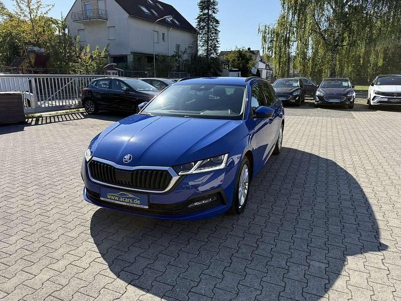 Modra energy/energy blue Gebraucht 2021 Skoda Octavia Ambition Kombi | 18.500 € (Guter Preis) - Bild 1/4