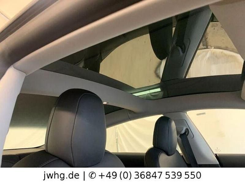 Gebraucht Tesla Model 3 Standard Range 239 kW (325 PS) 2021 Weiß Limousine