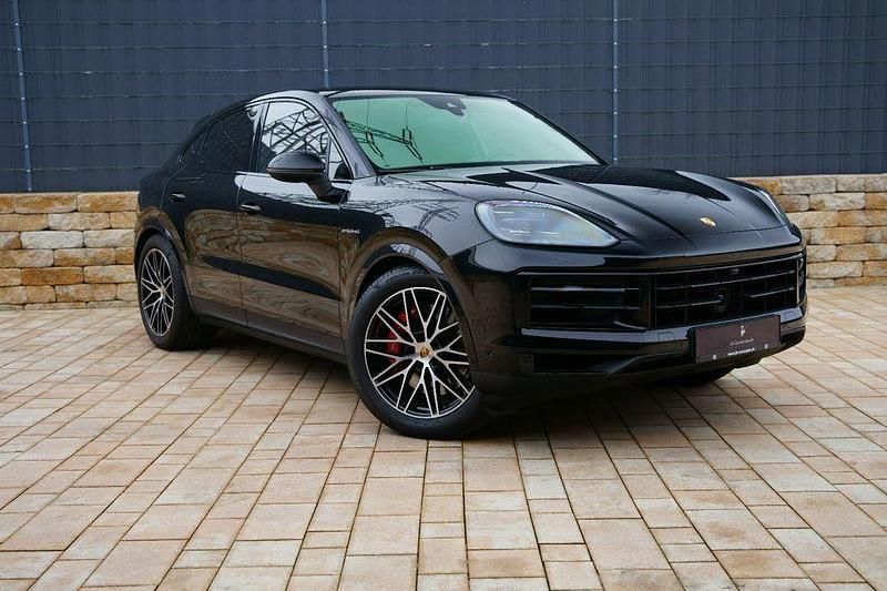 Gebraucht Porsche Cayenne 519 PS (381 kW) 2024 Schwarz SUV