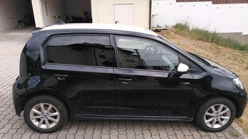 Gebraucht VW e-up! 61 kW (83 PS) 2020 Schwarz Kleinwagen