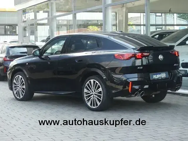 Gebraucht BMW M5 M Sport 301 PS (221 kW) 2025 Schwarz Limousine