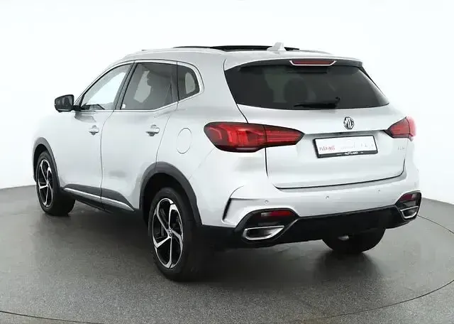 Second-hand MG HS Luxury 162 CP (119 kW) 2024 Argintiu SUV