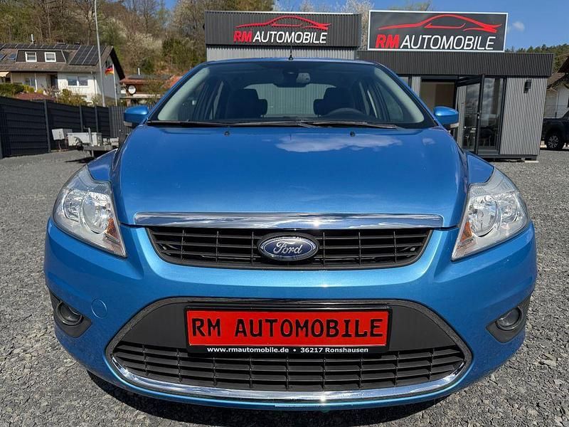Second-hand Ford Focus 101 CP (74 kW) 2008 Albastru Berlinǎ