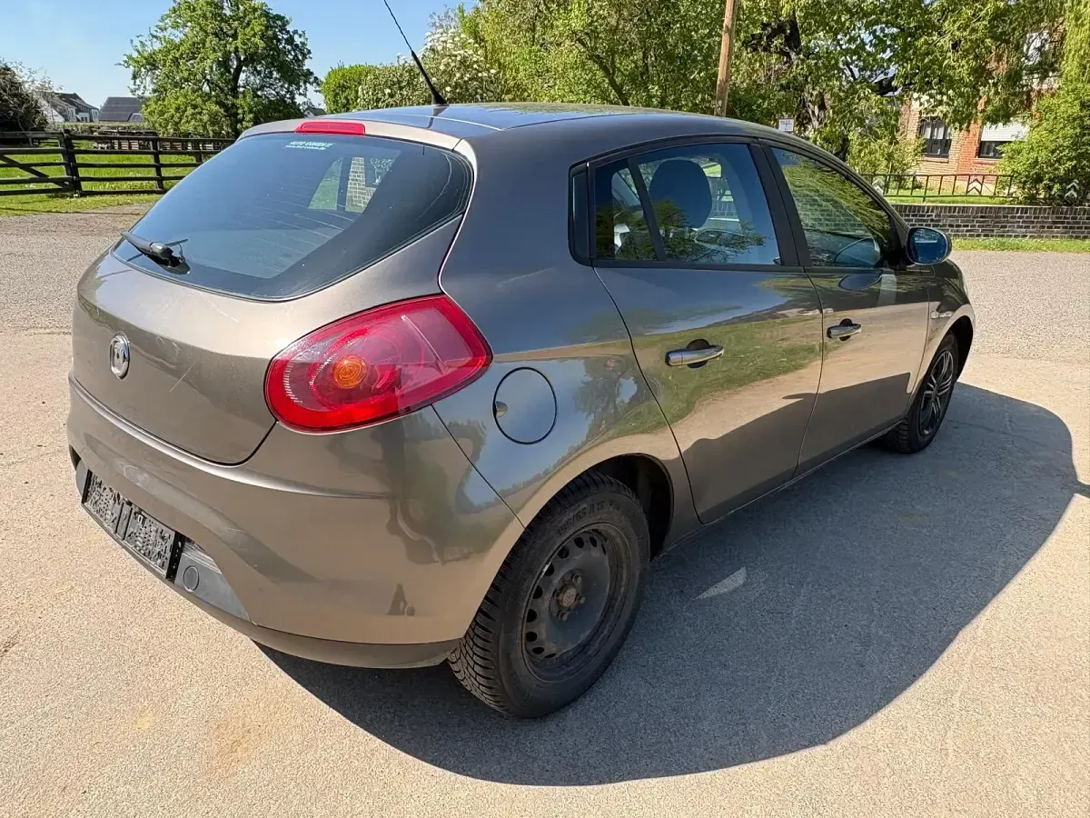 Gebraucht Fiat Bravo 90 PS (66 kW) 2008 Grau Kleinwagen