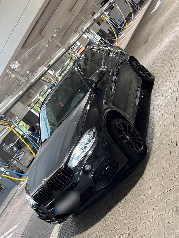 Second-hand BMW X5 M Performance 381 CP (280 kW) 2017 Negru SUV