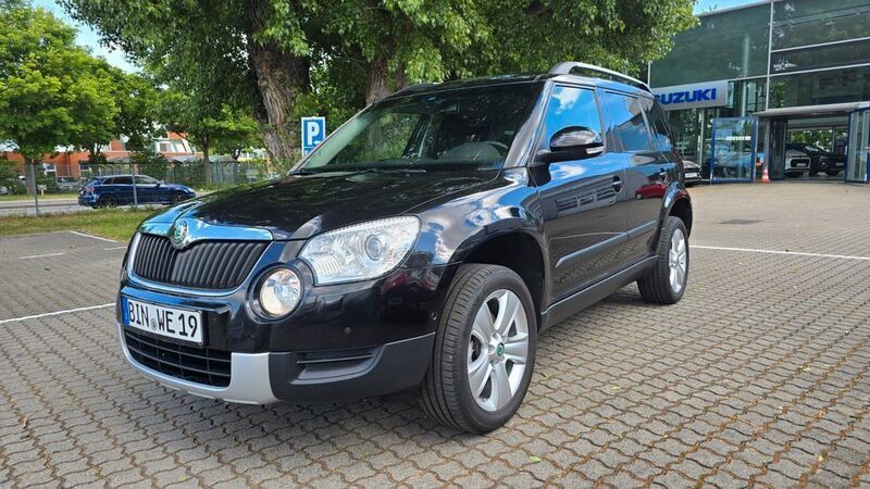 Schwarzmagic perleffekt Gebraucht 2011 Skoda Yeti Plus Edition SUV | 8.950 € (Etwas zu teuer) - Bild 1/4