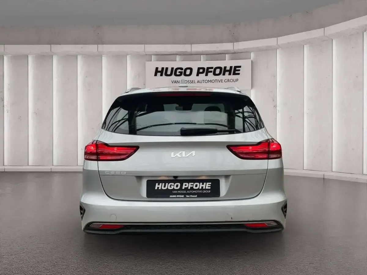 Occasion Kia Ceed Vision 101 ch (74 kW) 2023 Argent Citadine