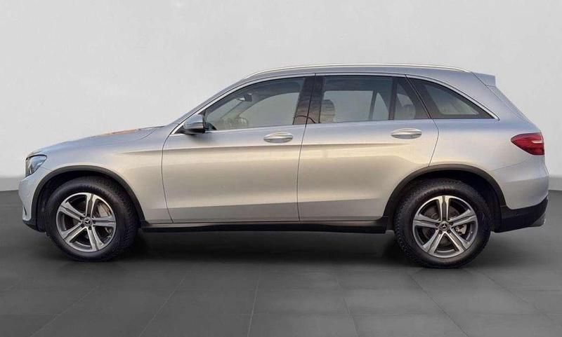 Silber Gebraucht 2018 Mercedes GLC250 SUV | 29.500 € (Fairer Preis) - Bild 1/4