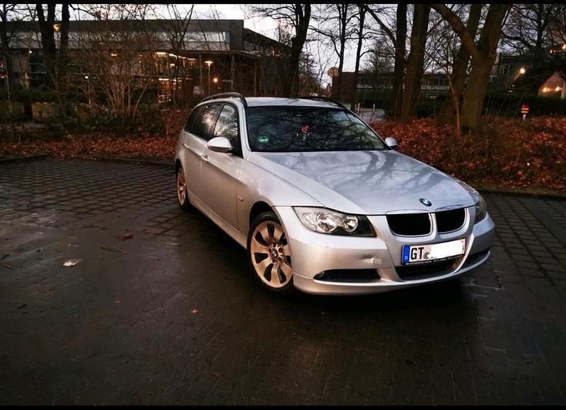 Grau Gebraucht 2008 BMW 318 Kombi | 2.300 € (Superpreis) - Bild 1/4