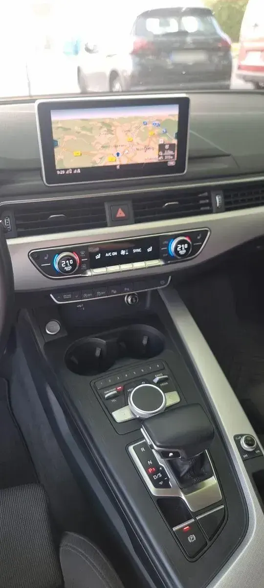 Usata Audi A4 S-Line 190 CV (139 kW) 2019 Grigio Station wagon