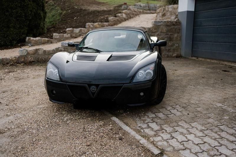 Gebraucht Opel Speedster 147 PS (108 kW) 2003 Schwarz Cabrio