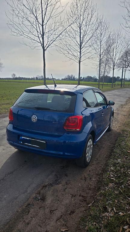 Gebraucht VW Polo 60 PS (44 kW) 2010 Blau Kleinwagen