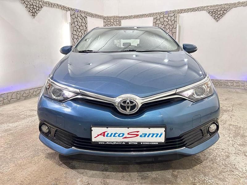 Gebraucht Toyota Auris Edition-S 116 PS (85 kW) 2016 Blau Limousine