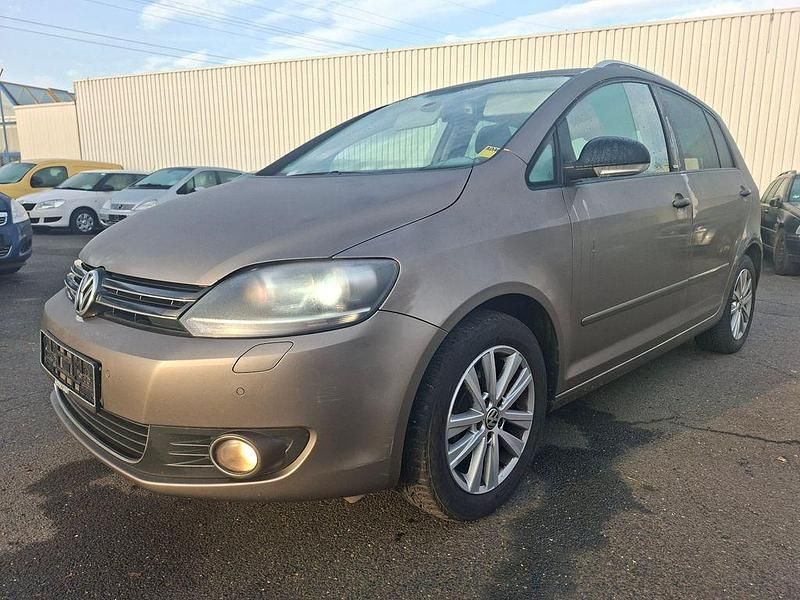 Gebraucht VW Golf VI Style 105 PS (77 kW) 2011 Braun Kleinwagen