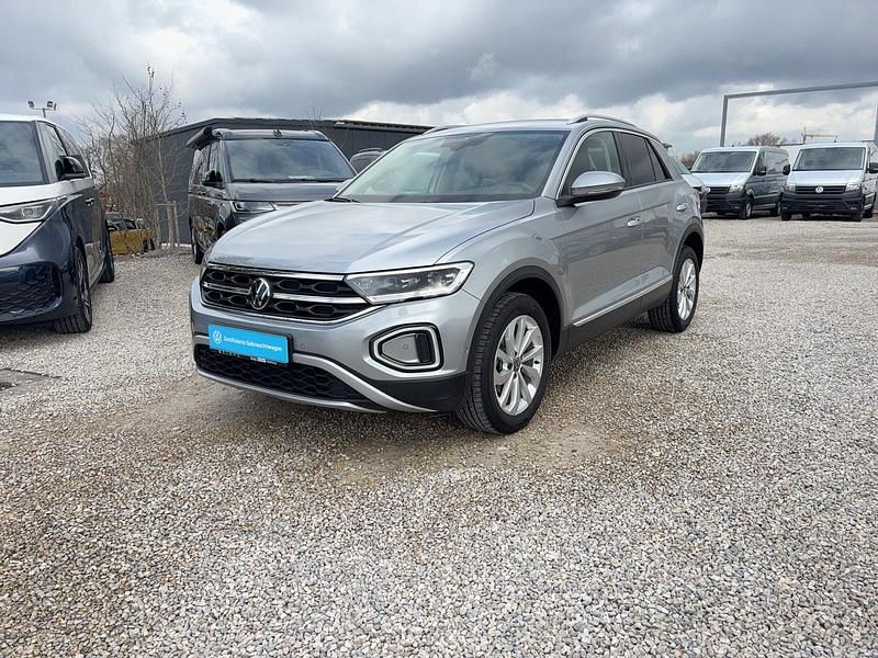 Gebraucht VW T-Roc Style 116 PS (85 kW) 2025 Pyritsilber (metallic) SUV