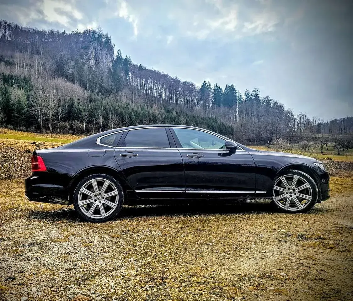 Gebraucht Volvo S90 Inscription 235 PS (172 kW) 2017 Schwarz Limousine
