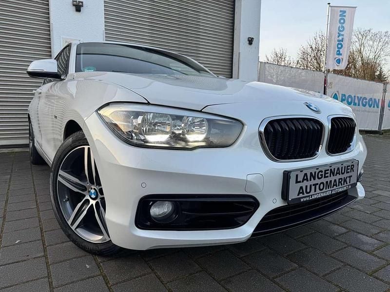 Gebraucht BMW 120 Sport Line 177 PS (130 kW) 2015 Mineralweiss metallic Kleinwagen