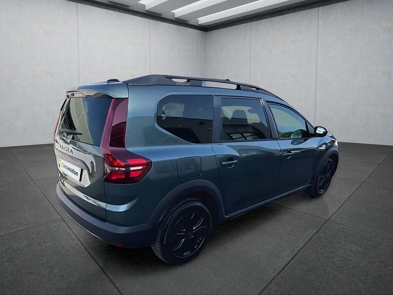 Gebraucht Dacia Jogger 101 PS (74 kW) 2024 Grün Van / Kleinbus