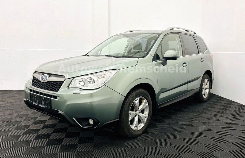 Grün Gebraucht 2015 Subaru Forester Exclusive+ SUV | 11.999 € (Etwas zu teuer) - Bild 1/4