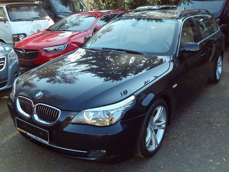 Schwarz Gebraucht 2009 BMW 530 Kombi | 4.300 € (Superpreis) - Bild 1/4