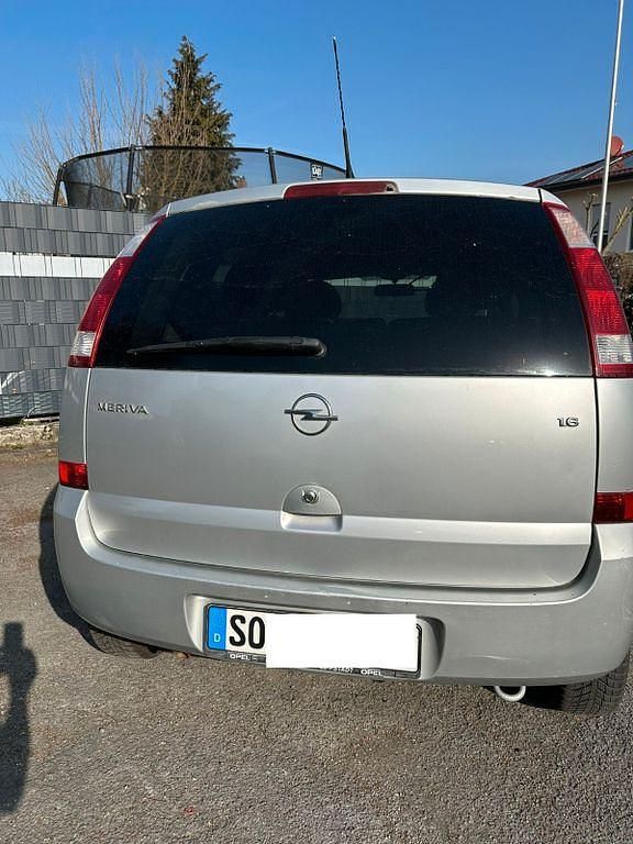 Gebraucht Opel Meriva 101 PS (74 kW) 2006 Silber Van / Kleinbus
