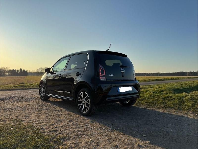 Gebraucht VW e-up! 63 kW (86 PS) 2021 Schwarz Kleinwagen