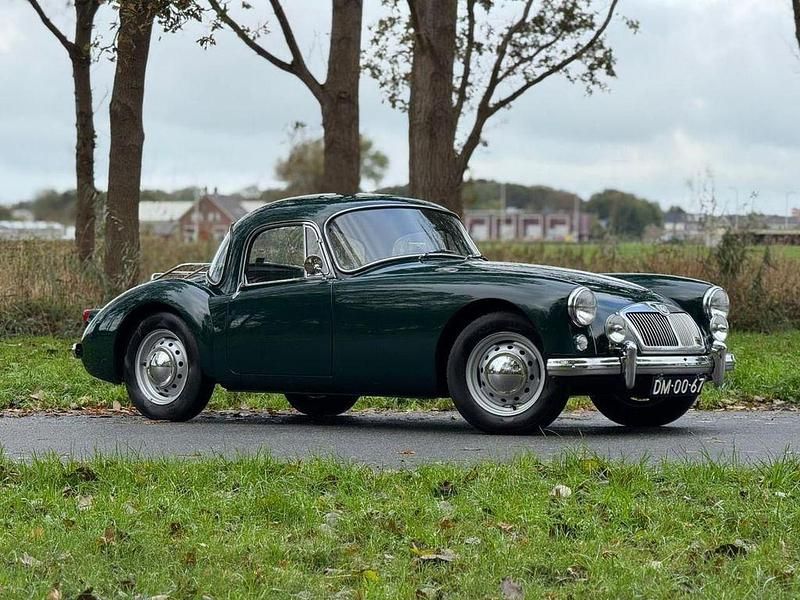 Grün Gebraucht 1958 MG MGA | 13.500 € - Bild 1/4