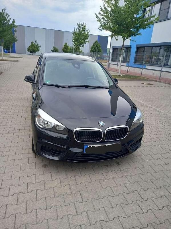 Gebraucht BMW 218 Advantage 150 PS (110 kW) 2016 Kombi