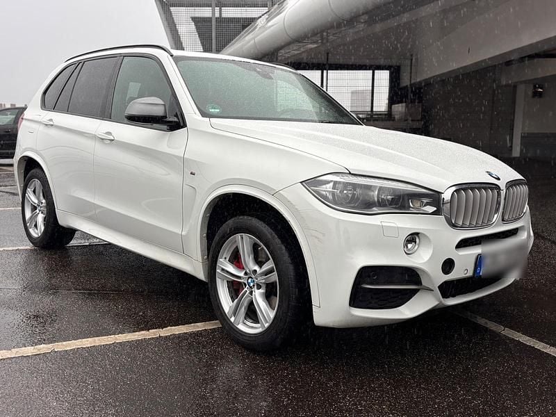 Weiß Gebraucht 2014 BMW M550 Limousine | 16.000 € (Superpreis) - Bild 1/4