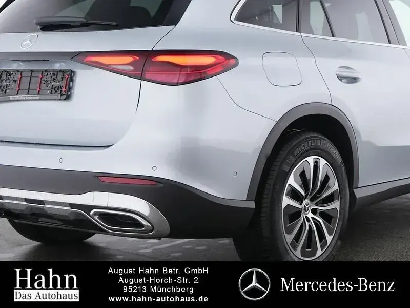 Gebraucht Mercedes GLC200 204 PS (150 kW) 2025 Lack hightechsilber SUV