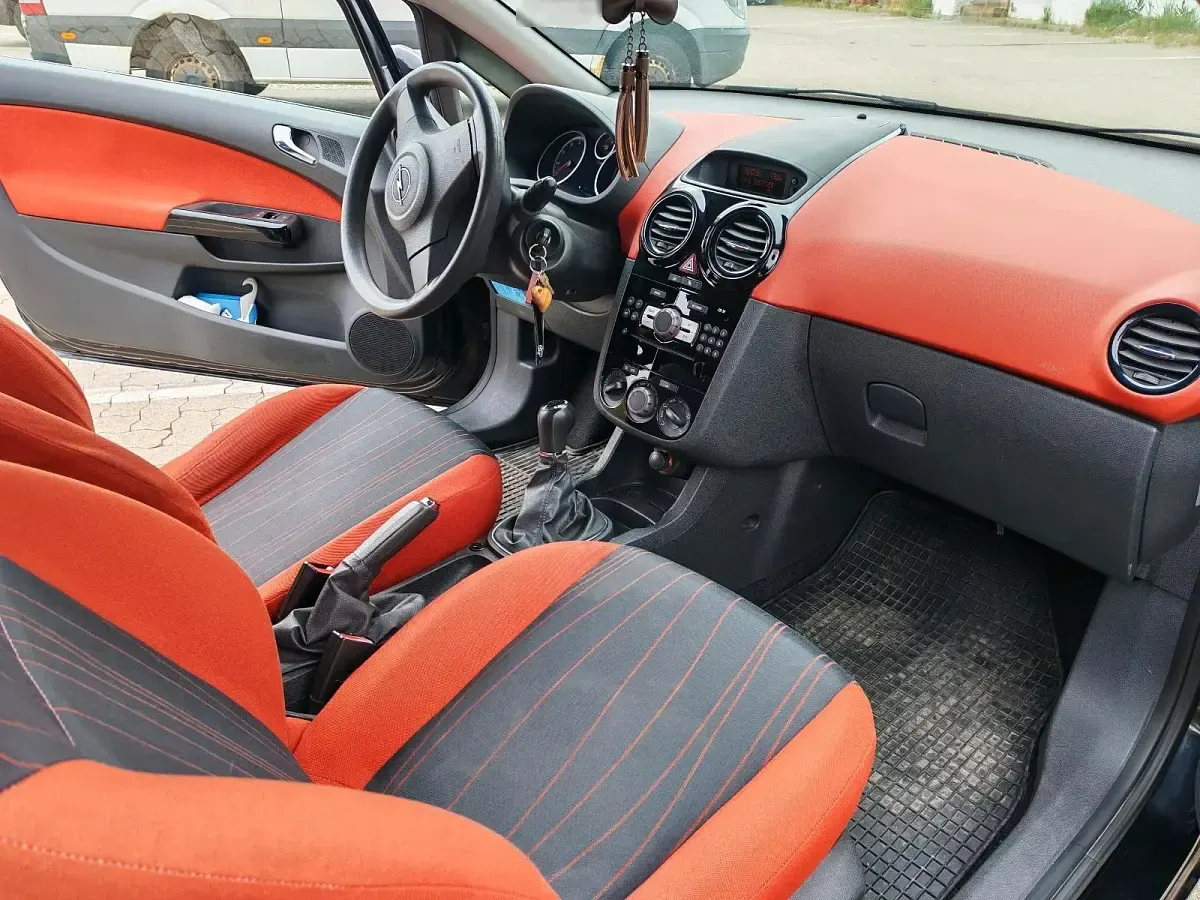 Gebraucht Opel Corsa 80 PS (58 kW) 2007 Schwarz Kleinwagen