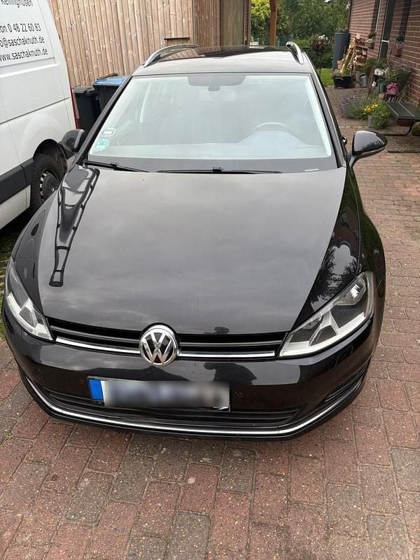 Schwarz Gebraucht 2016 VW Golf VII Allstar Kombi | 8.000 € (Superpreis) - Bild 1/4