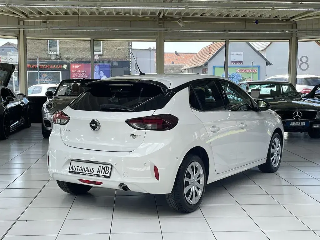 Usado Opel Corsa 101 HP (74 kW) 2020 Branco Citadino