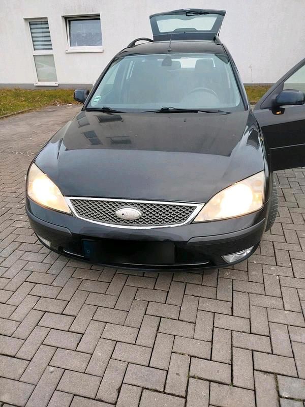 Gebraucht Ford Mondeo 131 PS (96 kW) 2004 Schwarz Kombi