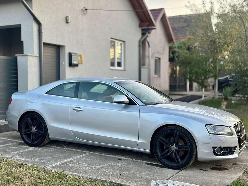 Second-hand Audi A5 239 CP (175 kW) 2007 Argintiu Coupe