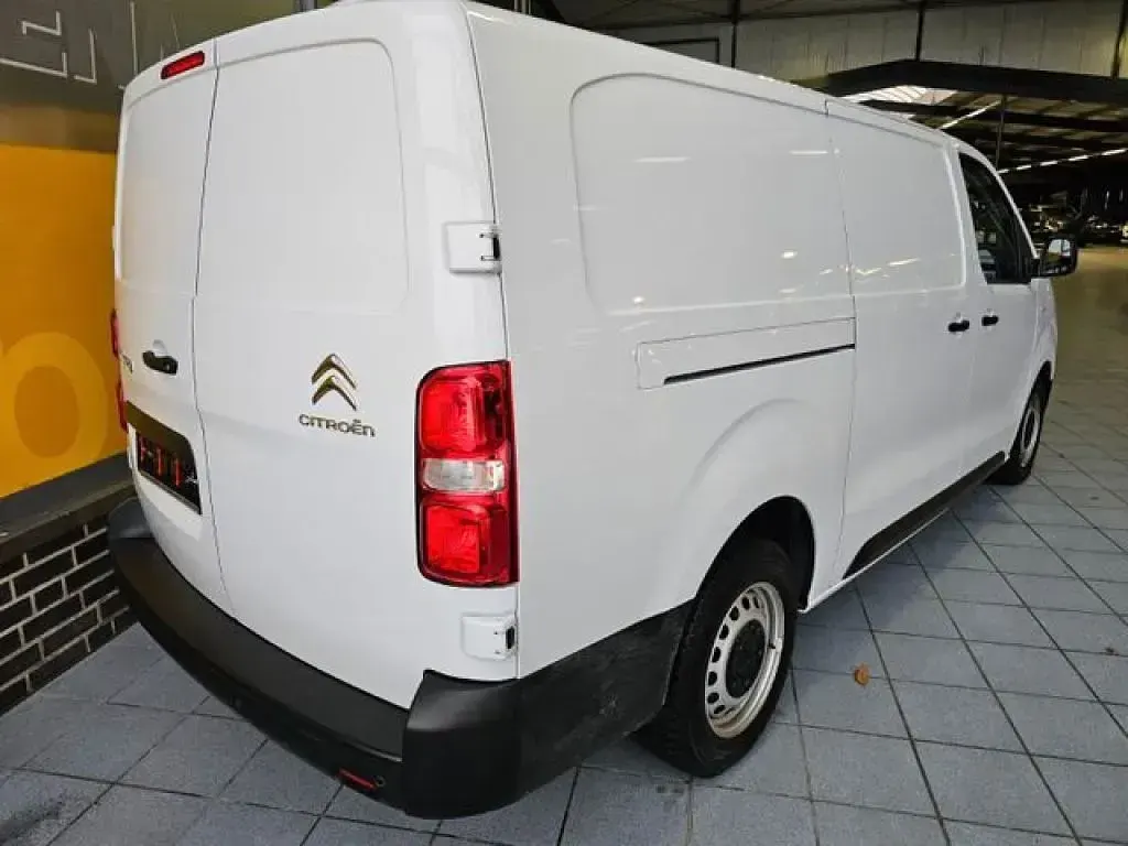 Usata Citroën Jumpy 144 CV (105 kW) 2024 Bianco Monovolume