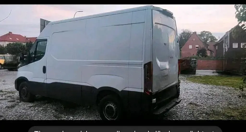 Gebraucht Iveco Daily 130 PS (95 kW) 2014 Weiß Van / Kleinbus