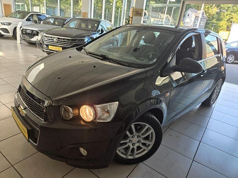 Schwarz Gebraucht 2012 Chevrolet Aveo LTZ Kleinwagen | 4.790 € (Fairer Preis) - Bild 1/4