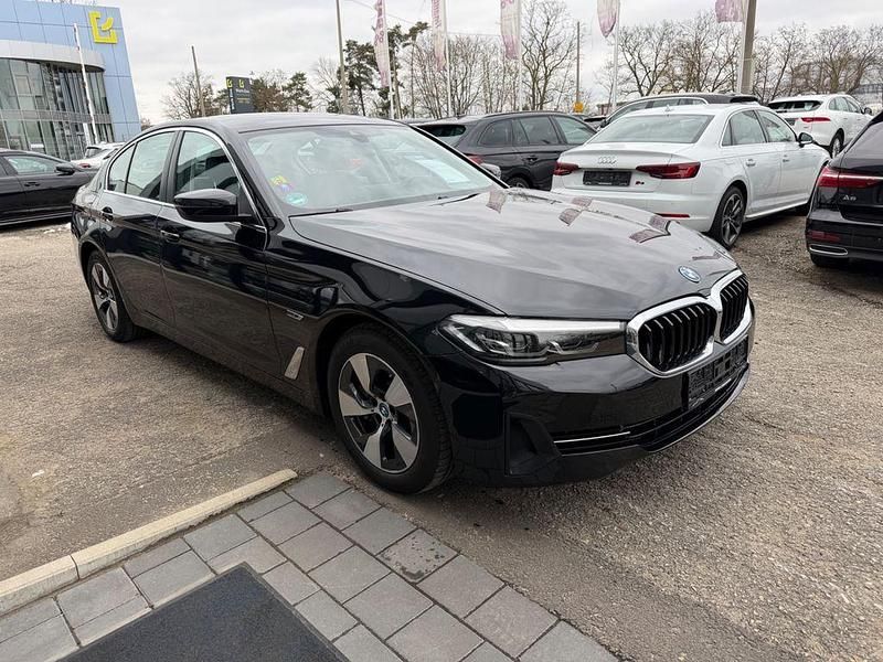 Gebraucht BMW 530e Performance 184 PS (135 kW) 2022 Schwarz Limousine