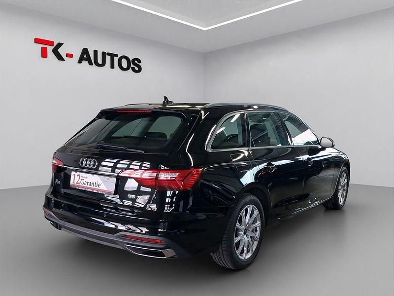 Second-hand Audi A4 Business 150 CP (110 kW) 2022 Negru Break