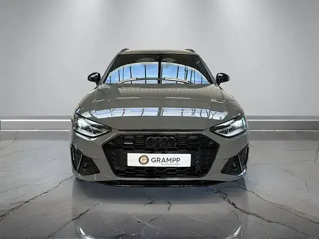 Używany Audi A4 Ambiente 286 KM (210 kW) 2022 Szary Kombi