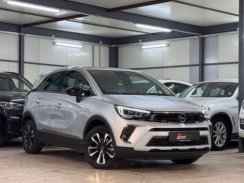 Grau Gebraucht 2024 Opel Crossland X Elegance SUV | 15.890 € (Guter Preis) - Bild 1/3