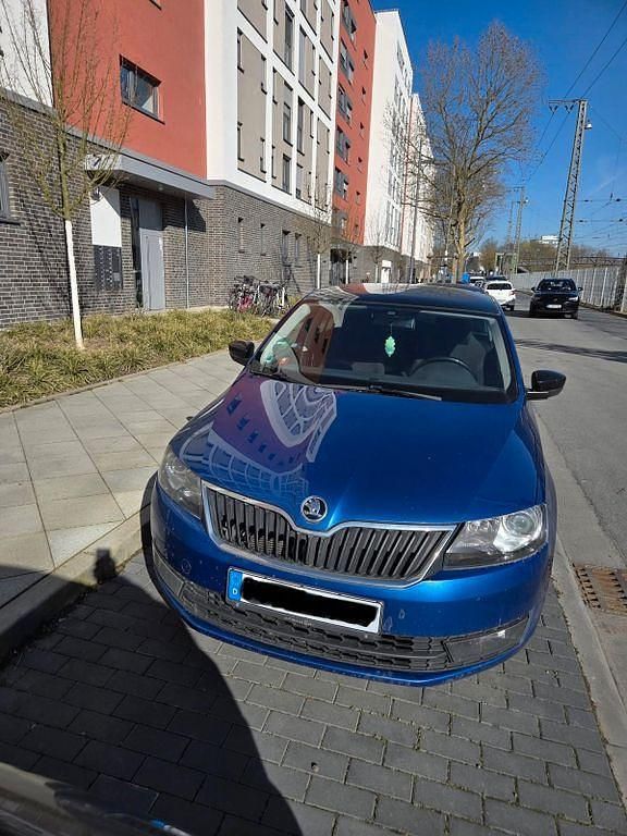 Gebraucht Skoda Rapid Active 90 PS (66 kW) 2014 Blau Kleinwagen
