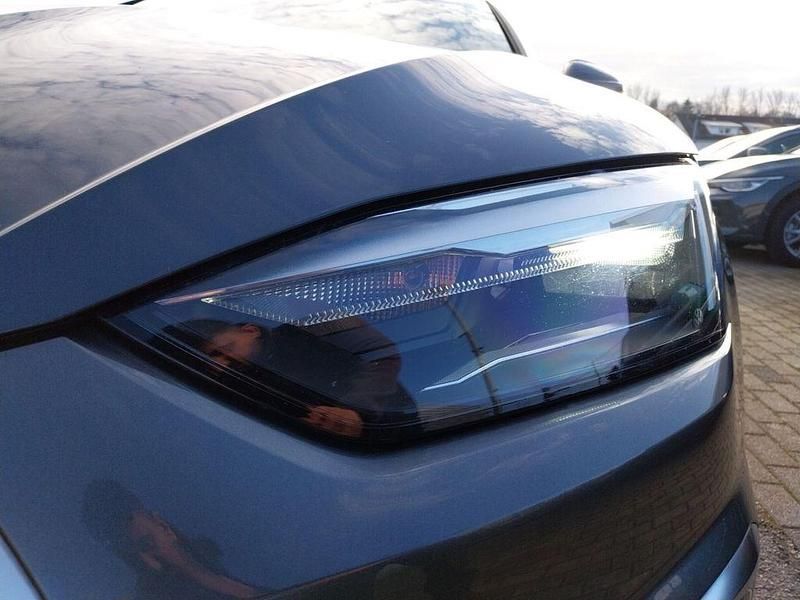 Gebraucht Audi A5 Sportback S-Line 163 PS (119 kW) 2022 Grau Kleinwagen