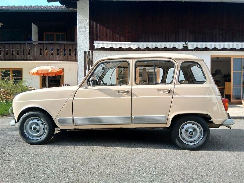 Second-hand Renault R4 33 CP (24 kW) 1992 Hatchback