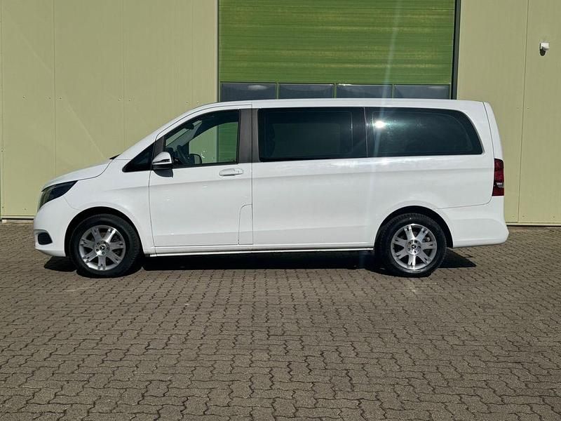Gebraucht Mercedes V200 136 PS (100 kW) 2019 Weiß Van / Kleinbus