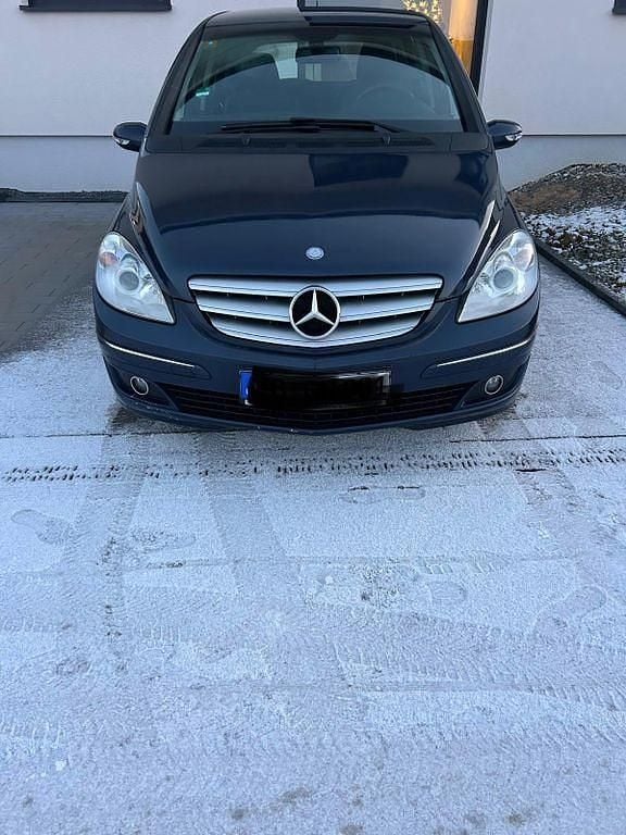 Gebraucht Mercedes B170 116 PS (85 kW) 2008 Blau Van / Kleinbus