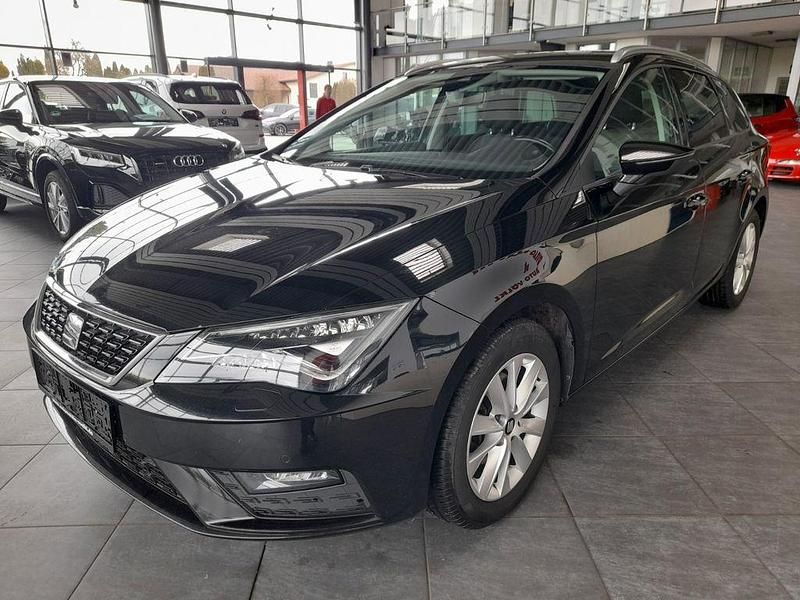 Schwarz Gebraucht 2020 Seat Leon ST Kombi | 11.999 € (Superpreis) - Bild 1/4