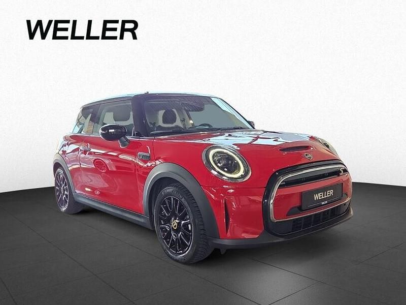 Gebraucht Mini Cooper SE Classic 135 kW (184 PS) 2023 Chili red (rot) Kleinwagen